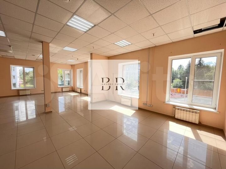 Торговая площадь, офис 220 м²