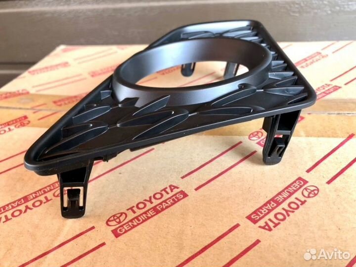 Рамка птф передняя правая Lexus Gs 2012-2015