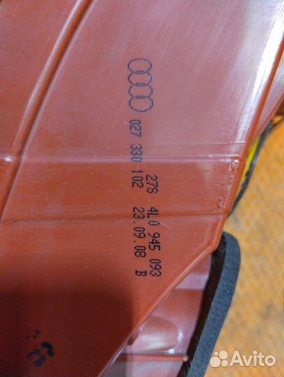 Фонарь задний задний левый Audi Q7 4L BHK 2009