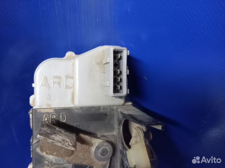 Замок двери задней правой LADA Kalina 1