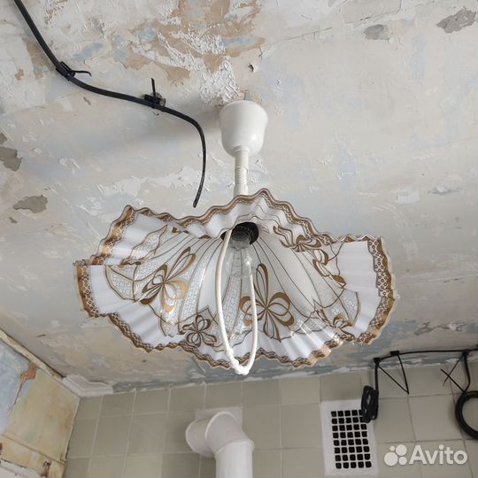 Люстра потолочная бу в хорошем состоянии