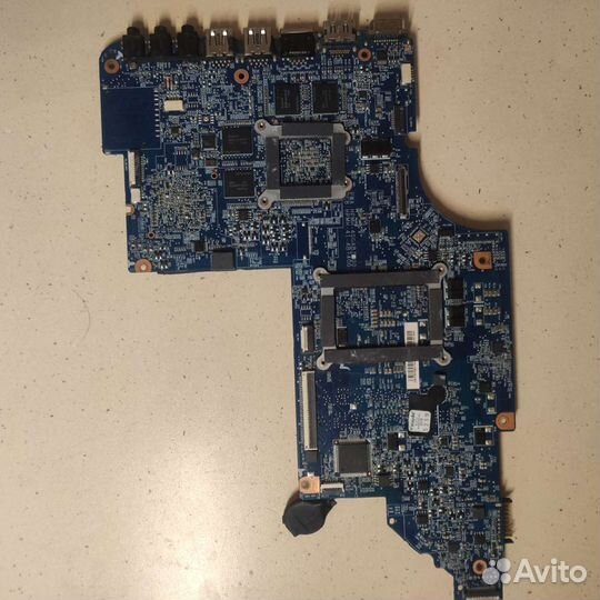 HP pavilion DV6-6C32er (PWA: hpmh-40GAB7400)