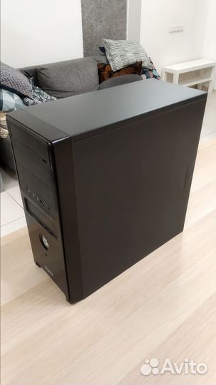 Корпус Gigabyte для компьютера