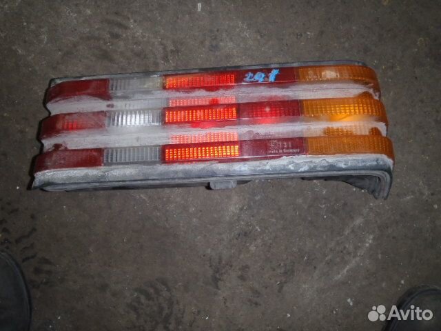 Фонарь задний W201