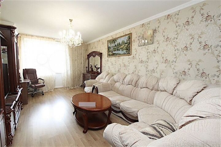 2-к. квартира, 60 м², 4/9 эт.
