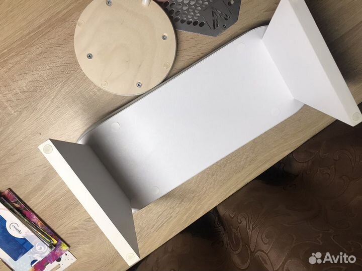 Маникюрная подставка