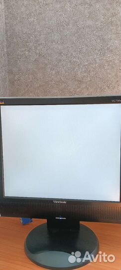 Монитор Viewsonic vg 730 m
