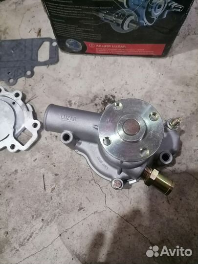 Водяная помпа luzar для дв. 402