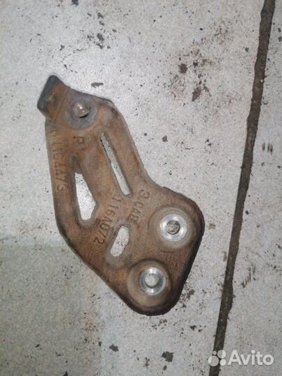 Кронштейн кондиционера Mitsubishi Lancer CY2A 4A91