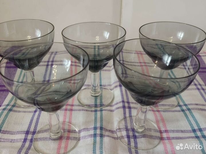 Бокалы рюмки из цветного стекла СССР