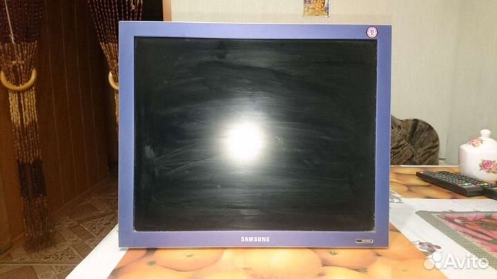Монитор Samsung