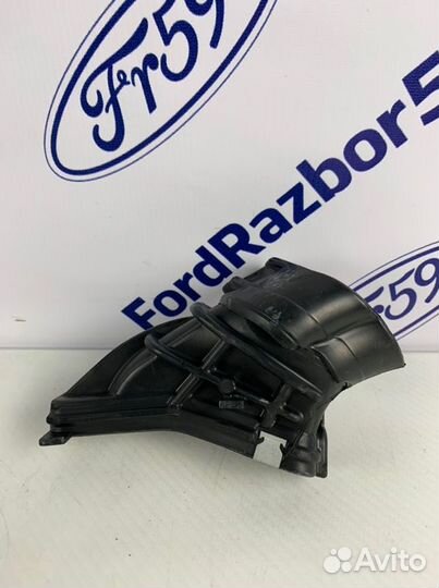 Воздухозаборник Ford Focus 3 CB8 2011-2019