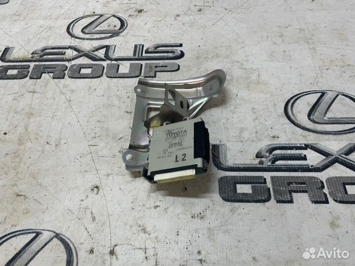 Блок управления фарами Lexus LS460