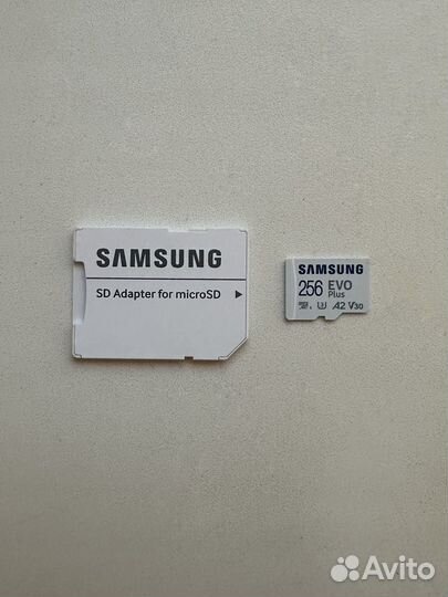 Nintendo Switch Lite 256GB + чехол и игры