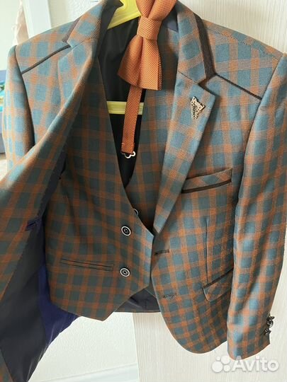 Костюм тройка на мальчика