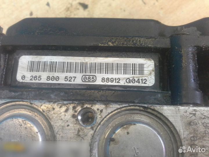 Блок ABS (насос) Toyota Auris (E15) 2006-2012