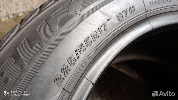 Bridgestone Blizzak LM-32 225/55 R17