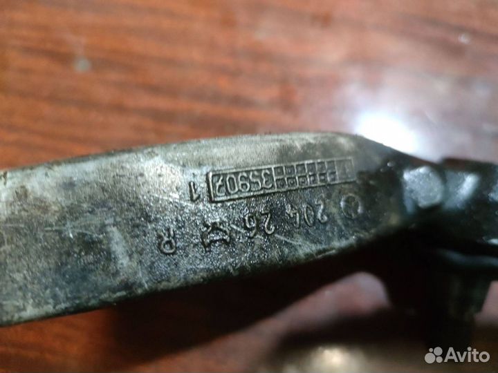 Рычаг правый нижний Mercedes-Benz C-Класс