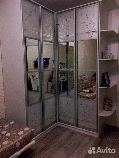 Распашной шкаф