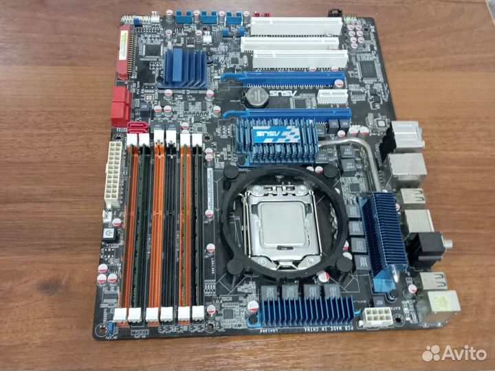 Материнская плата