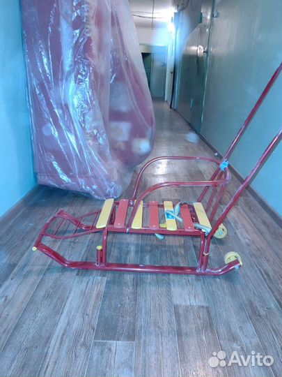 Детские санки с ручкой