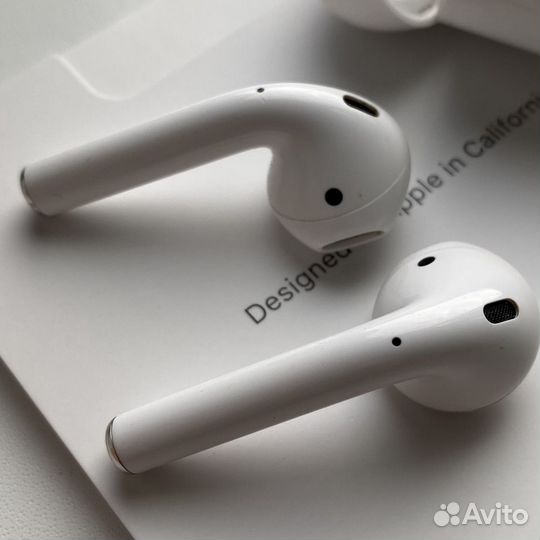 AirPods
