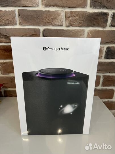 Умная колонка Яндекс Станция Макс с Алисой