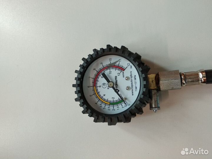 Шинный манометр (до 12 атм)