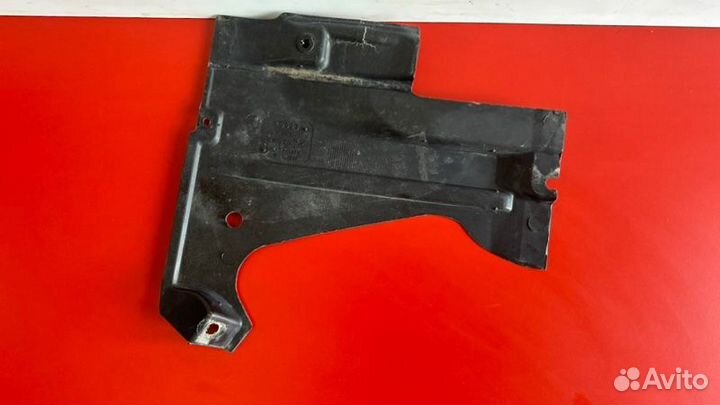 Защита днища кузова задняя левая Audi A6 C6 AUK