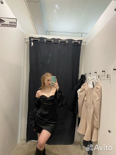 Вечернее черное платье