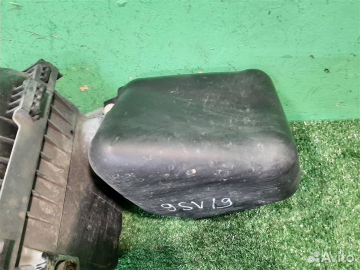 Корпус воздушного фильтра Subaru Tribeca WX 2006