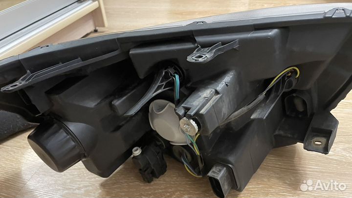 Фары на LADA vesta