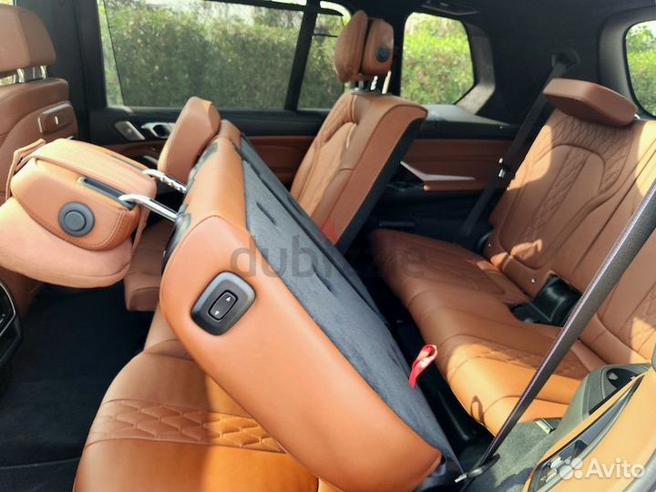 BMW X7 3.0 AT, 2023, 15 900 км