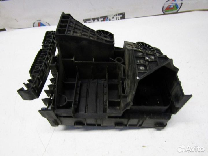 Блок предохранителей Octavia (A5 1Z) 2004-2013