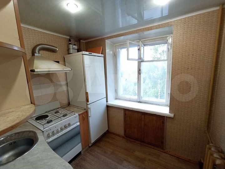 3-к. квартира, 58 м², 3/5 эт.