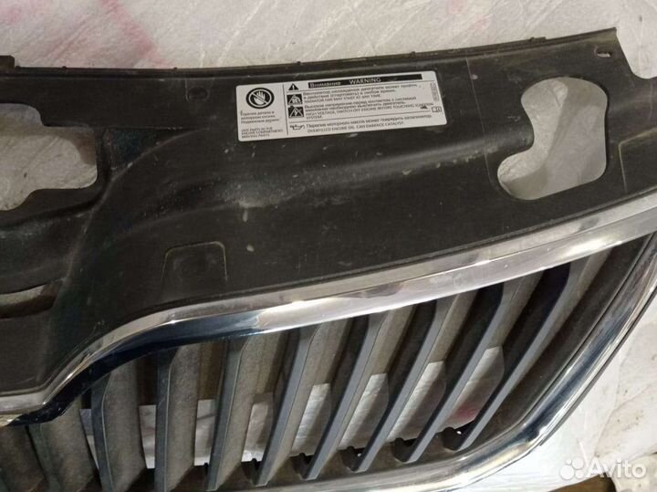 Решетка радиатора skoda rapid 11-20г