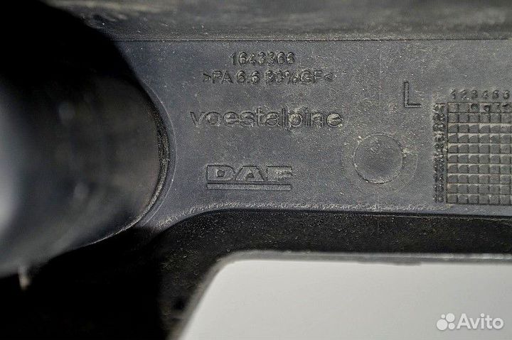 Ручка радиаторной решетки, левая DAF XF105 (01.05)