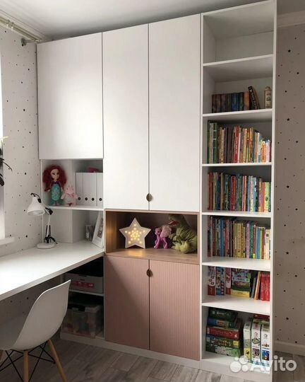 Шкаф с зеркалом