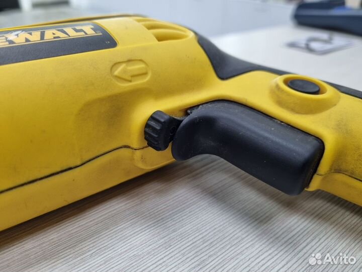 Дрель ударная Dewalt DWD024