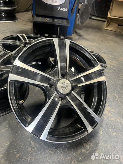 Диски R15 4/100 Vesta Solaris Logan