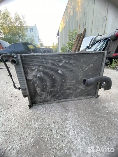 Радиатор охлаждения bmw