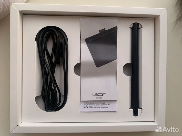 Графический планшет Wacom Intuos Basic Pen S