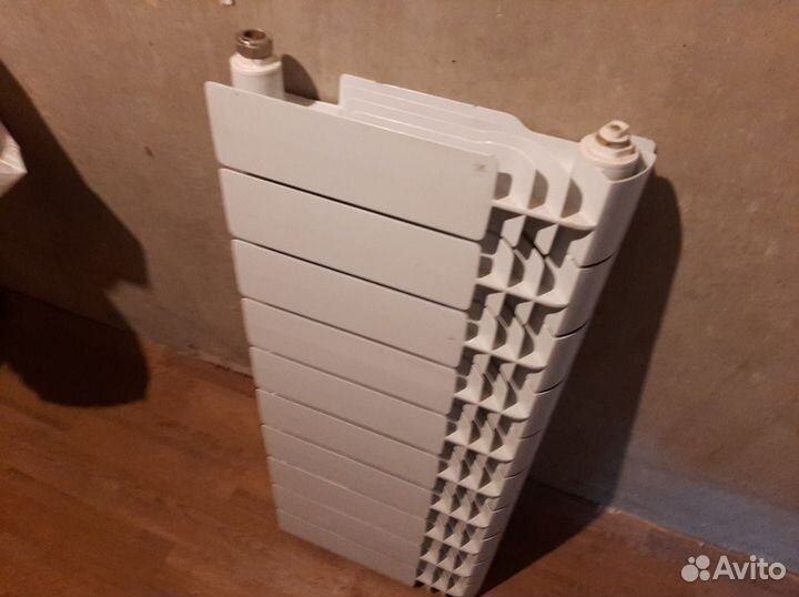 Батарея для отопления биметаллическая Б/У