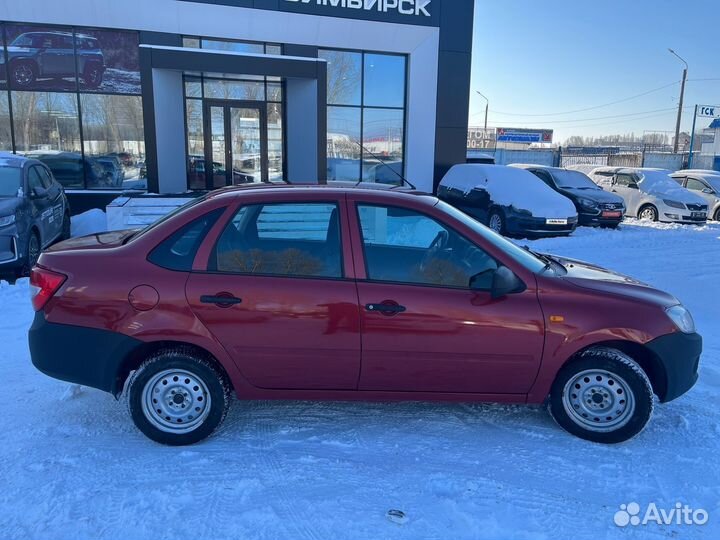 LADA Granta 1.6 МТ, 2013, 111 329 км