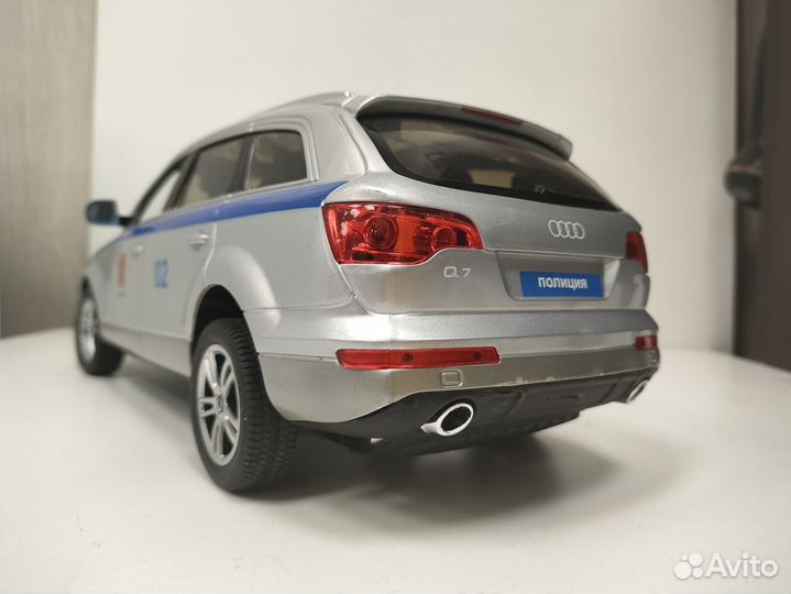 Игрушка на радиоуправлении rastar Audi Q7