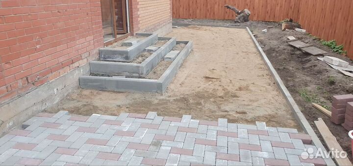 Укладка тротуарной плитки брусчатки бордюров