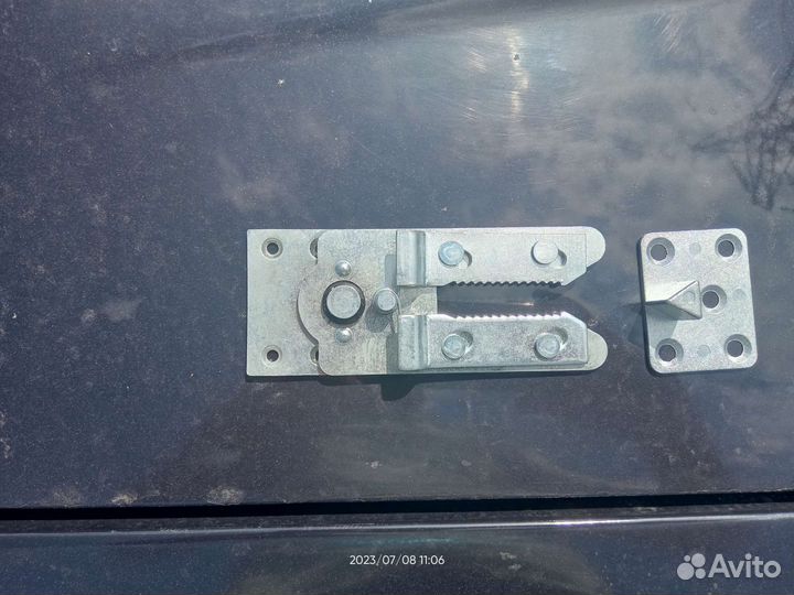 Защелка мебельная, крокодил