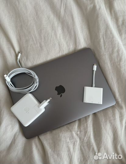 Macbook pro 13 2018 touch bar 1 тб