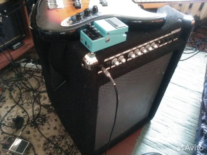 Басовый комбик