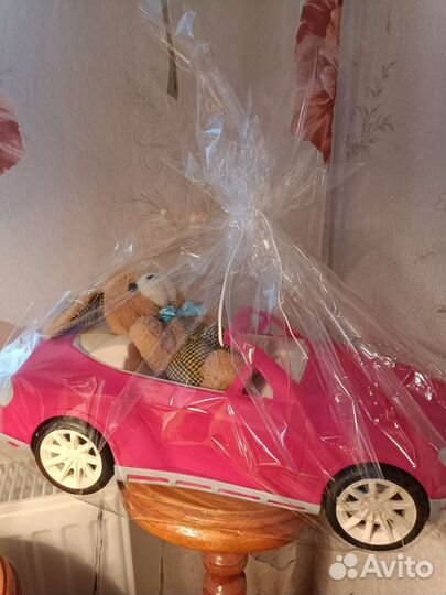 Машина для куклы Барби подарочная